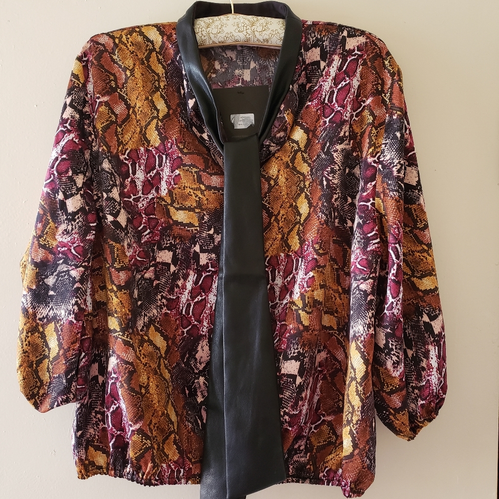 NWT Marc New York Python Top faux leather collar